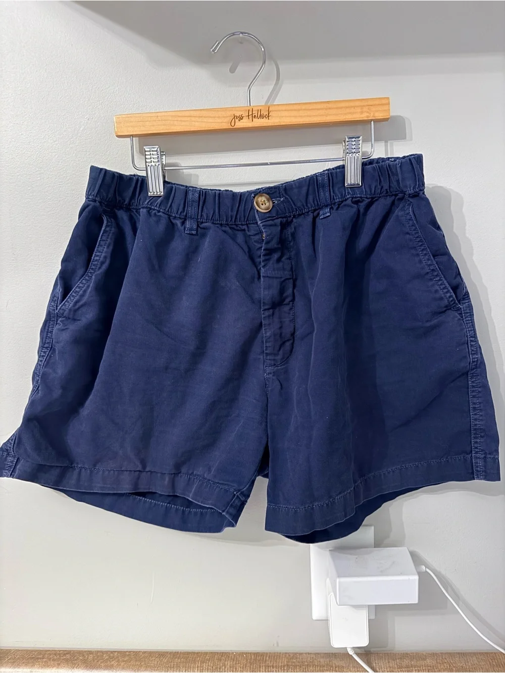 Chubbies Originals Mens Large Navy Stretch Shorts 4” Inseam Elastic Waist Preppy